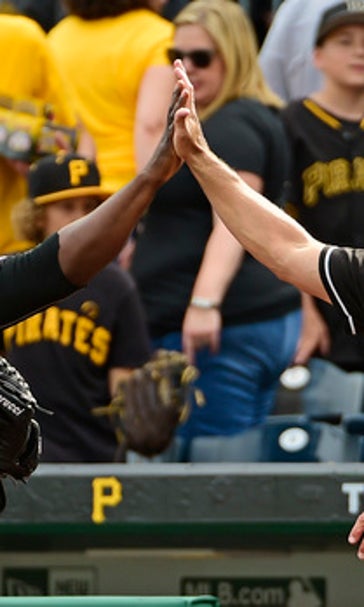 Yelich hits early homer as Marlins top Pirates 3-2 for sweep